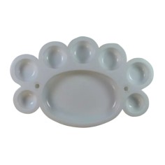 Flower shaped plastic palette