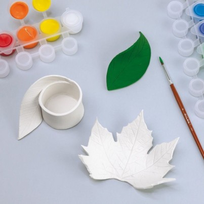 Patratele autoadezive