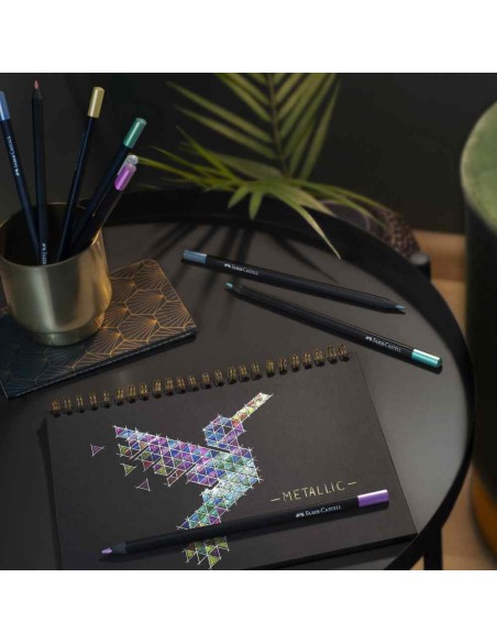 Creioanele colorate metalice Black Edition Faber Castell
